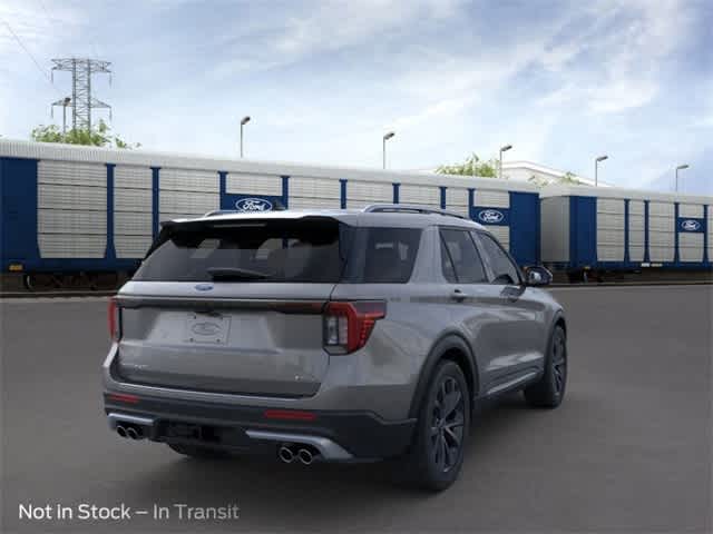 2025 Ford Explorer Platinum 8