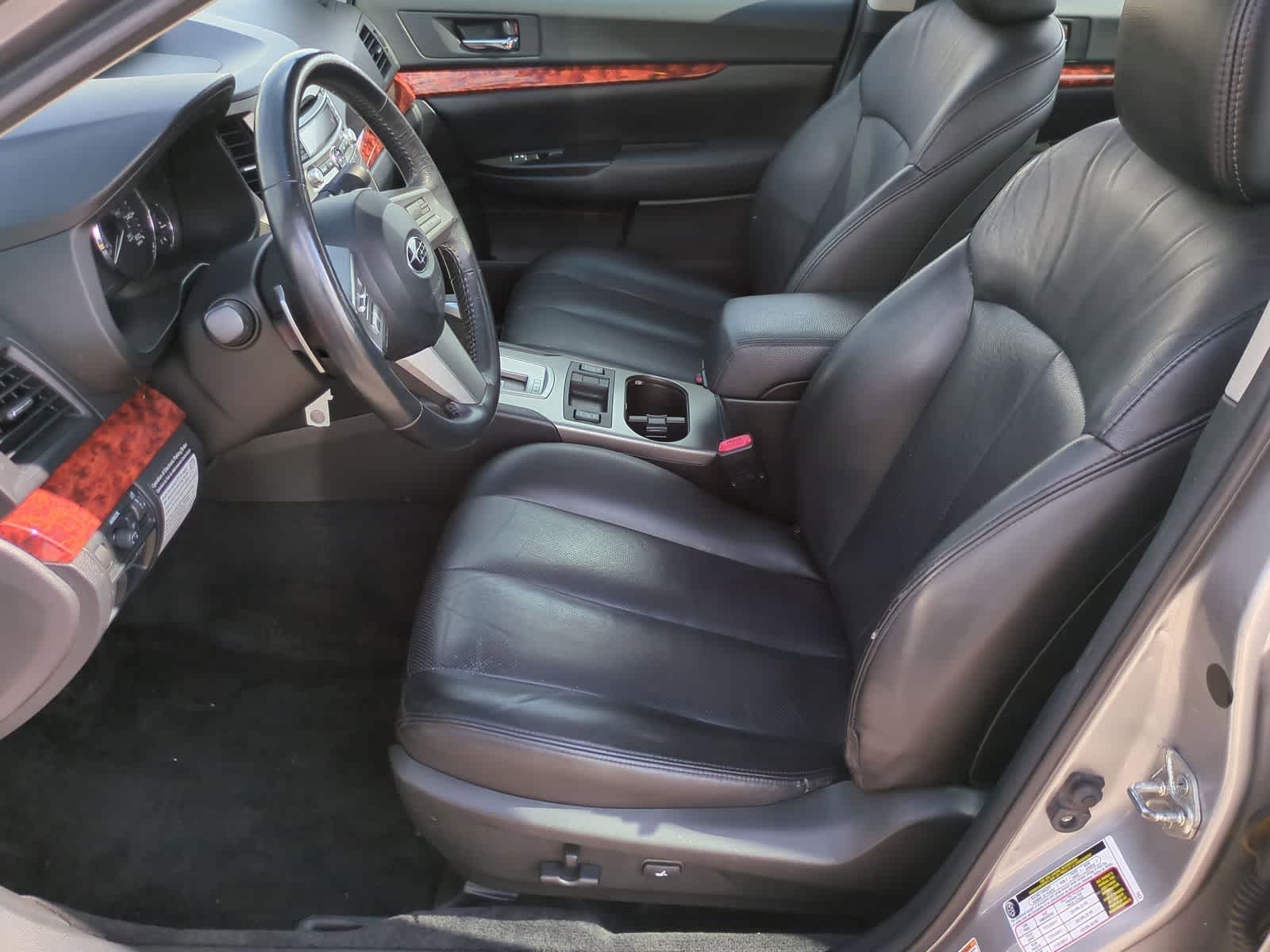 Thumbnail: 2010 Subaru Legacy - 16