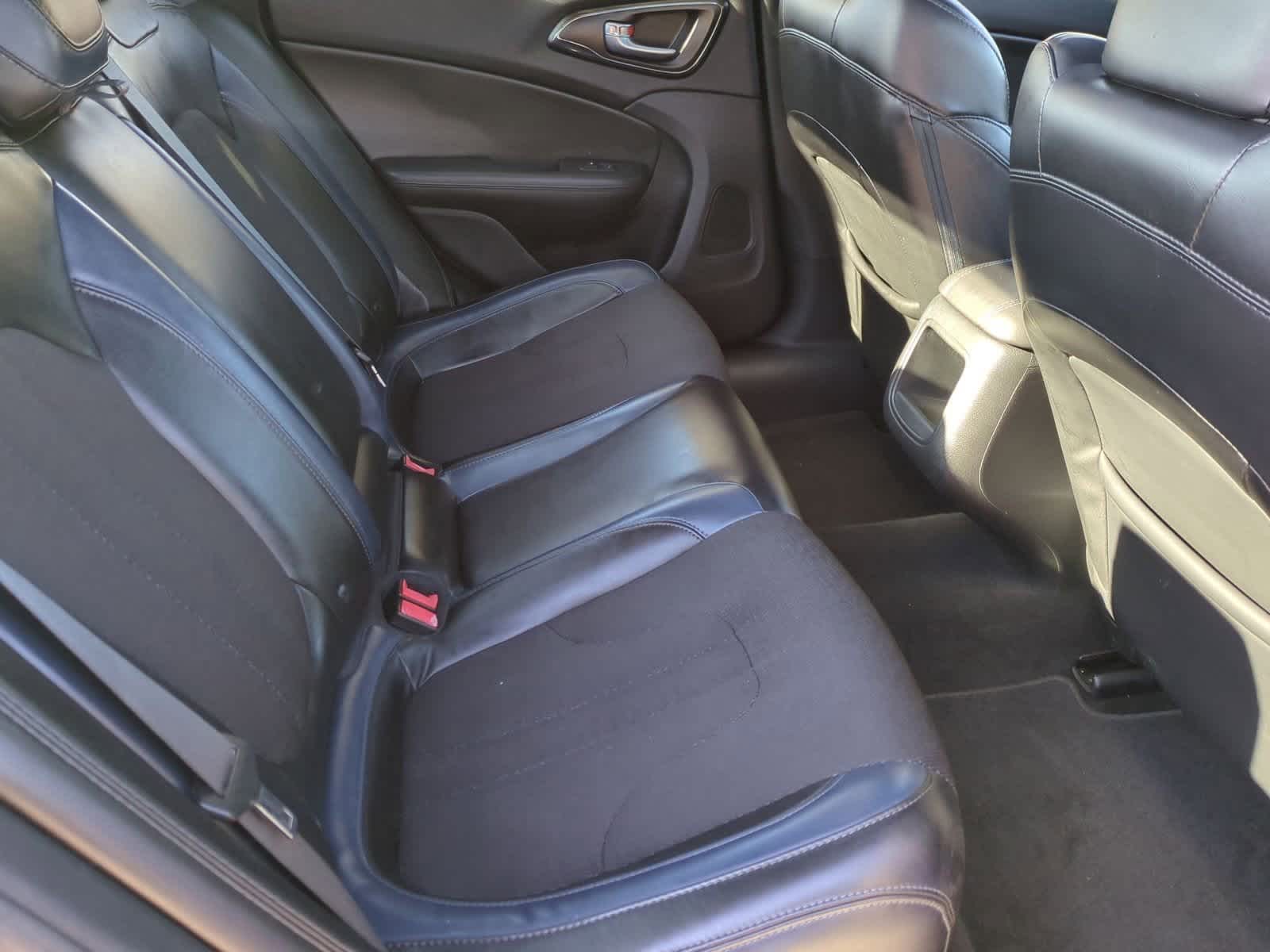 Thumbnail: 2016 Chrysler 200 - 21