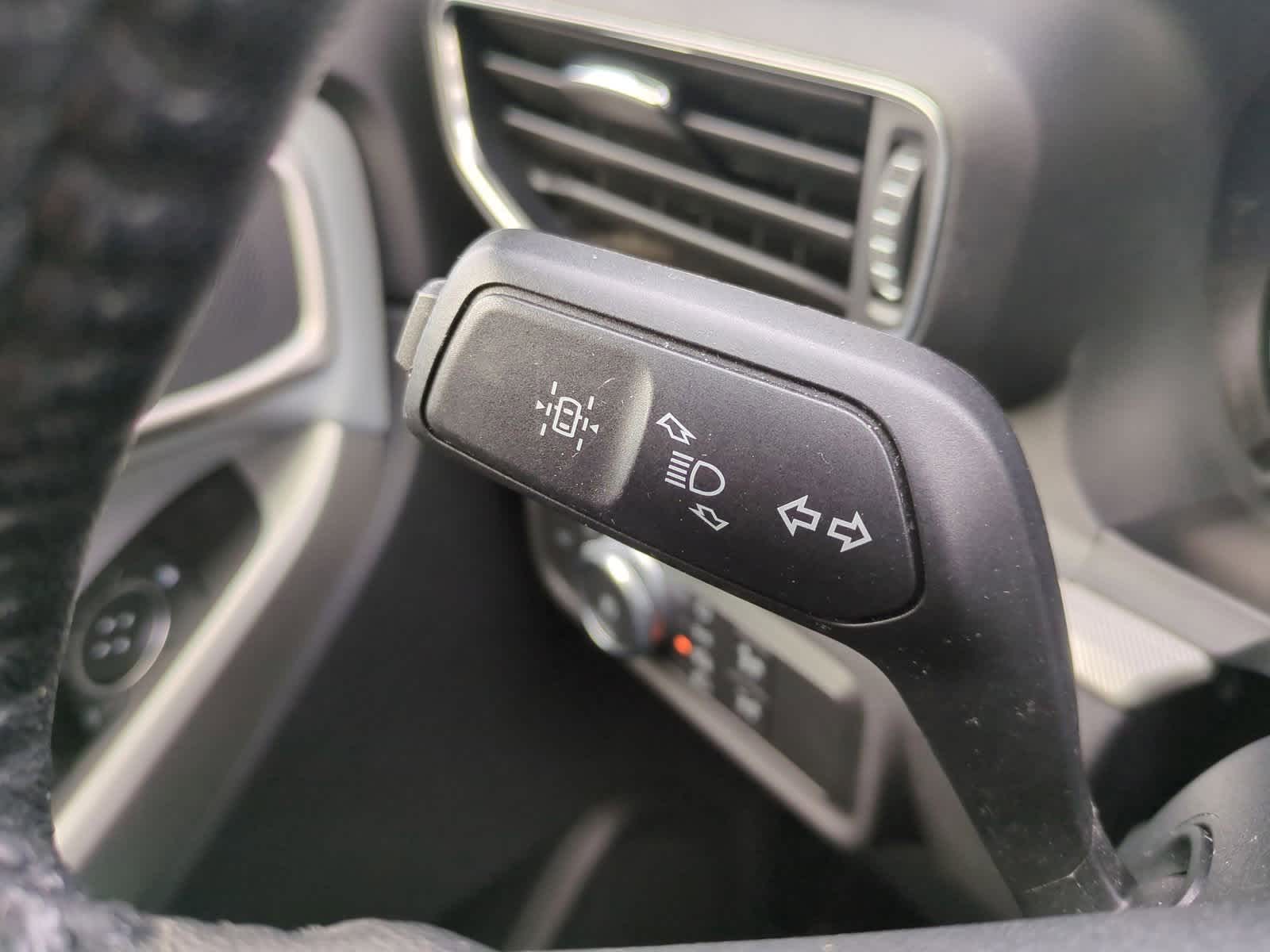 Thumbnail: 2021 Ford Explorer - 28