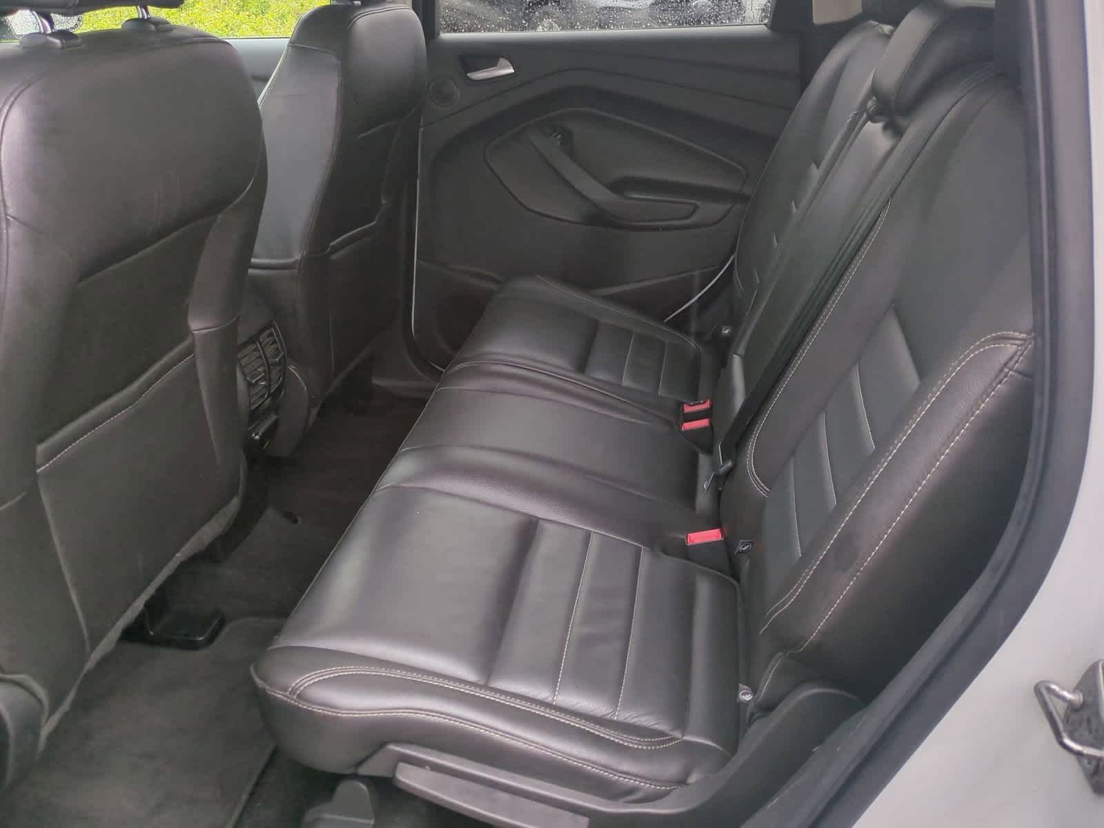 Thumbnail: 2015 Ford Escape - 19