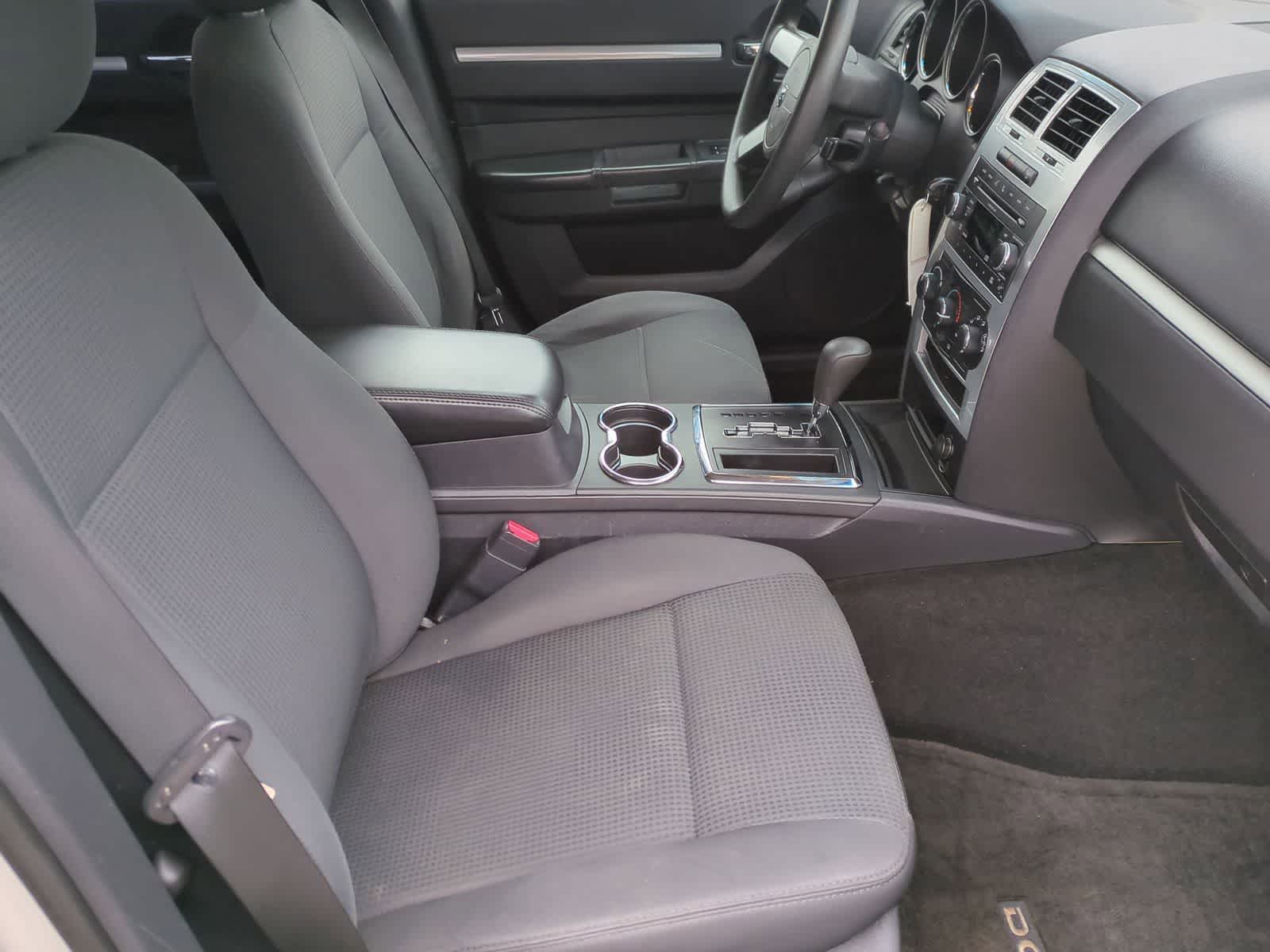 Thumbnail: 2010 Dodge Charger - 21