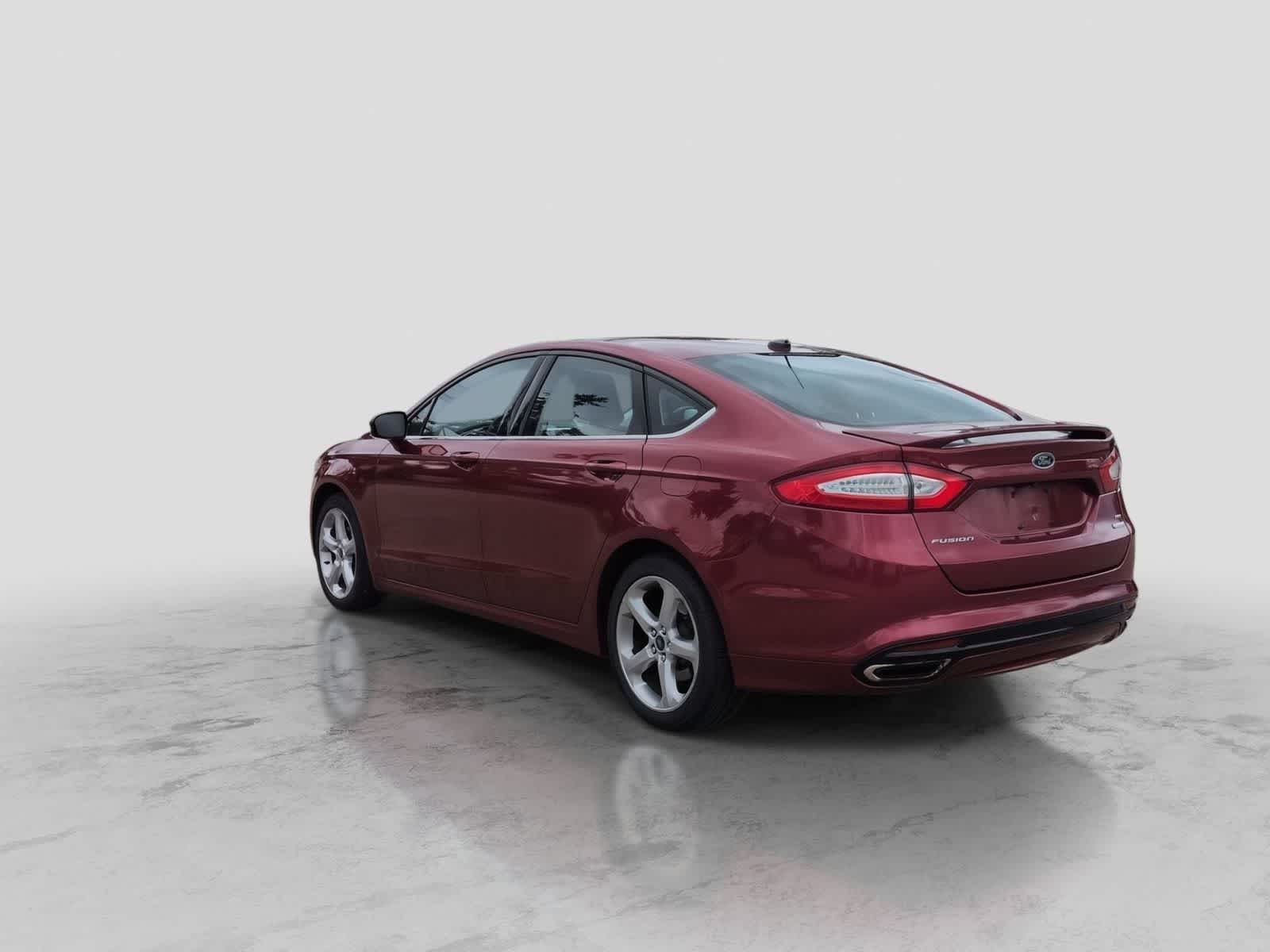 Thumbnail: 2016 Ford Fusion - 6