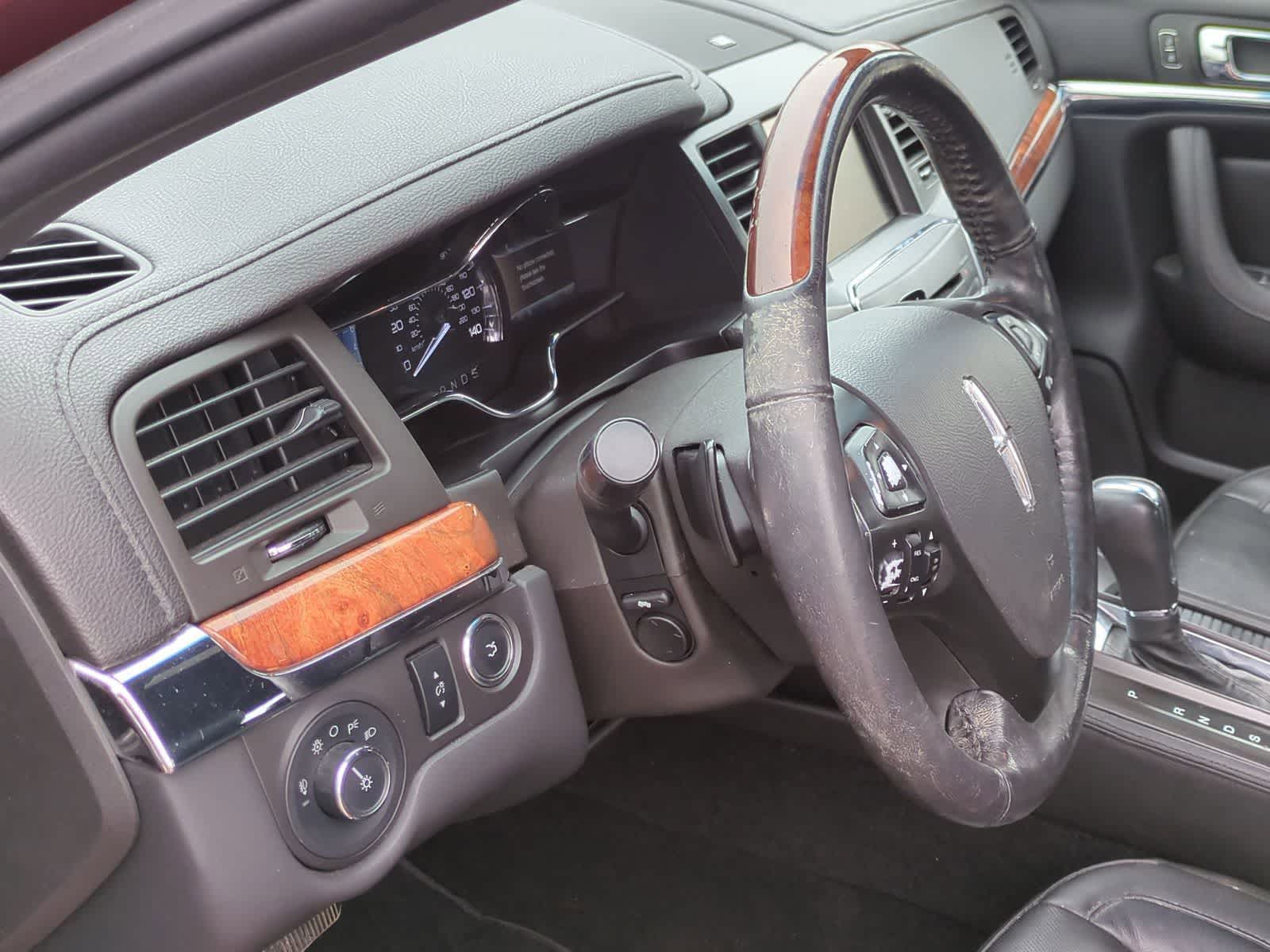 Thumbnail: 2013 Lincoln MKS - 10