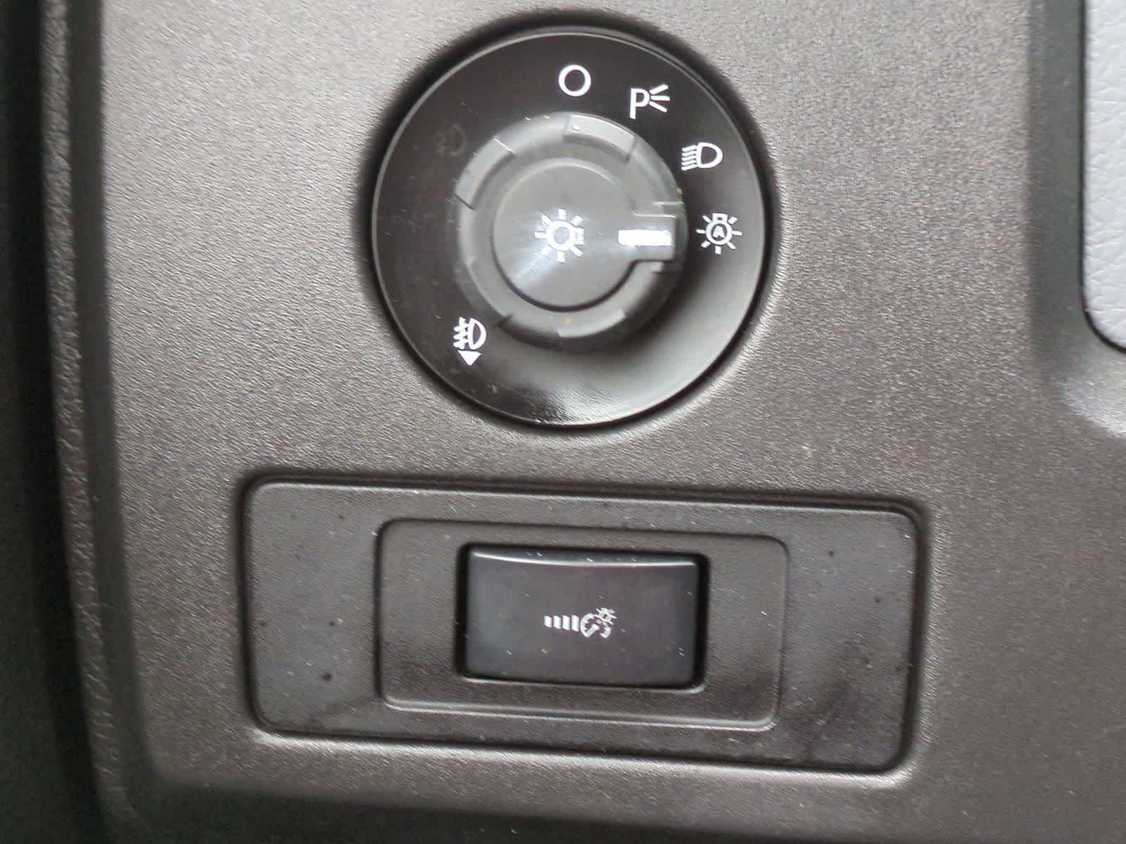 Thumbnail: 2014 Ford F-150 - 25