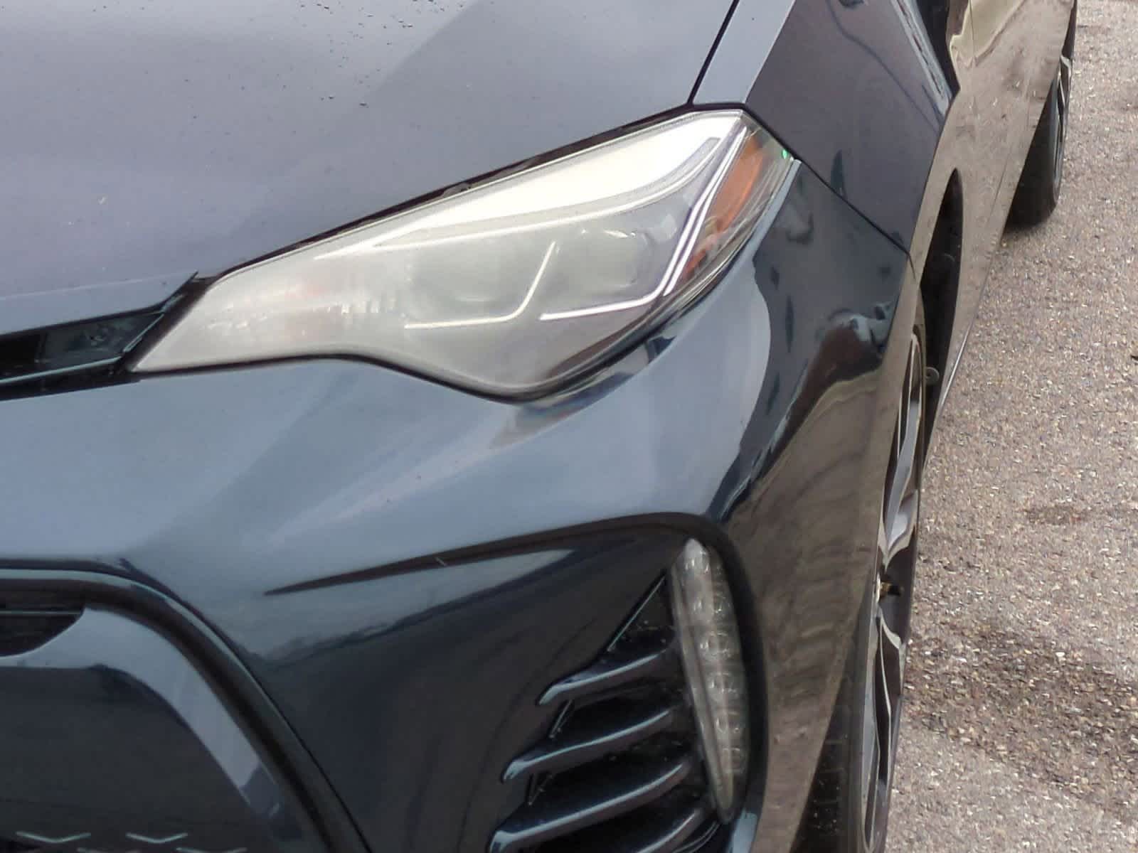 Thumbnail: 2018 Toyota Corolla - 11