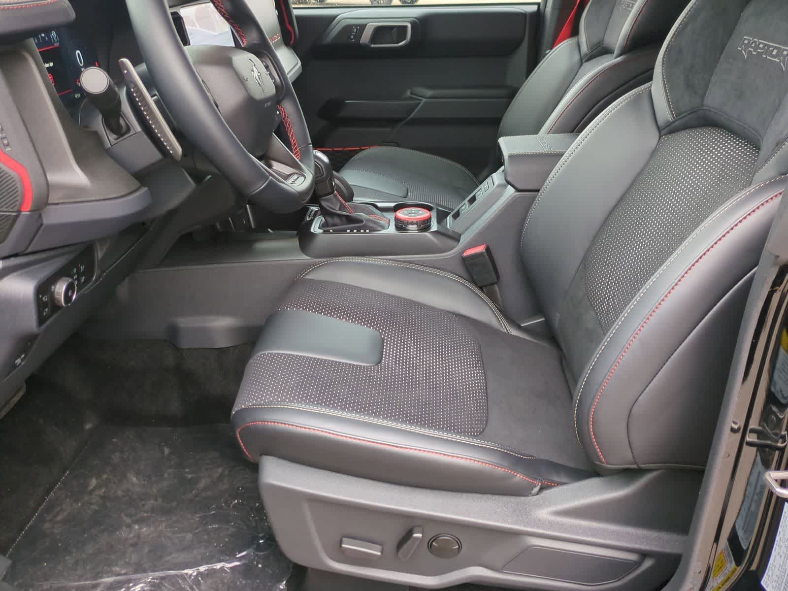 Thumbnail: 2025 Ford Bronco - 16