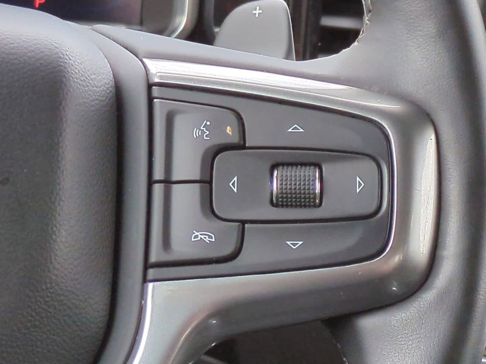 2023 Chevrolet Silverado 1500 RST 24