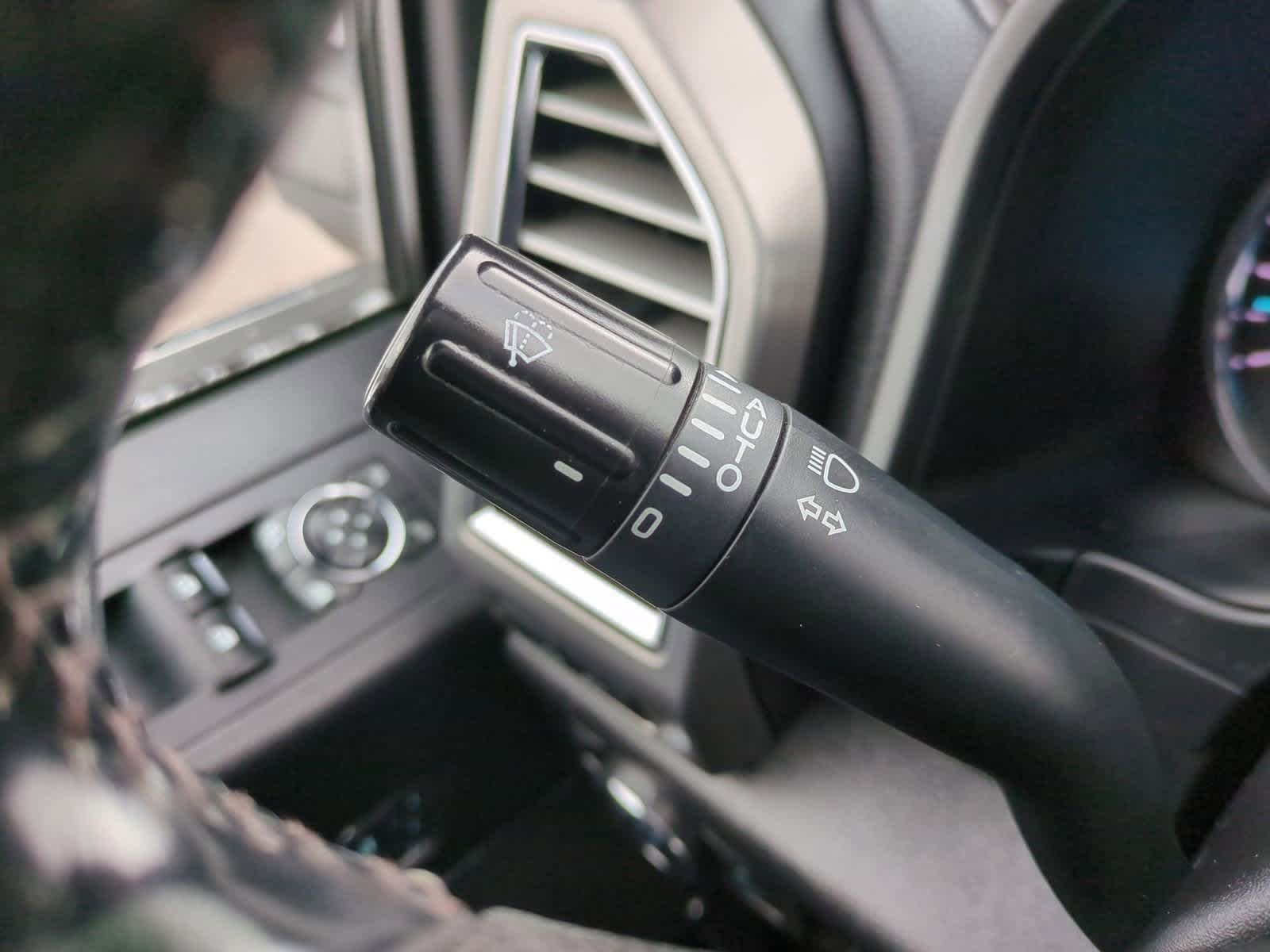 Thumbnail: 2018 Ford Econoline - 27