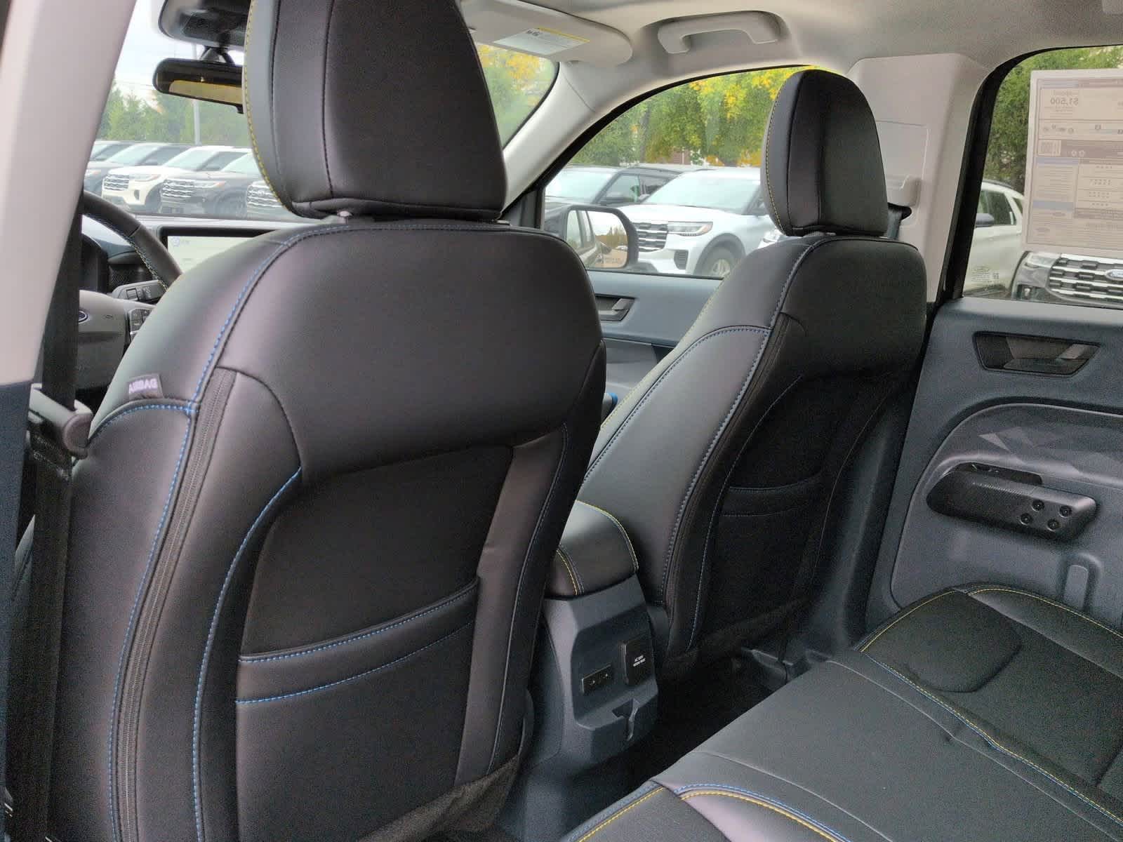 Thumbnail: 2025 Ford Maverick - 19