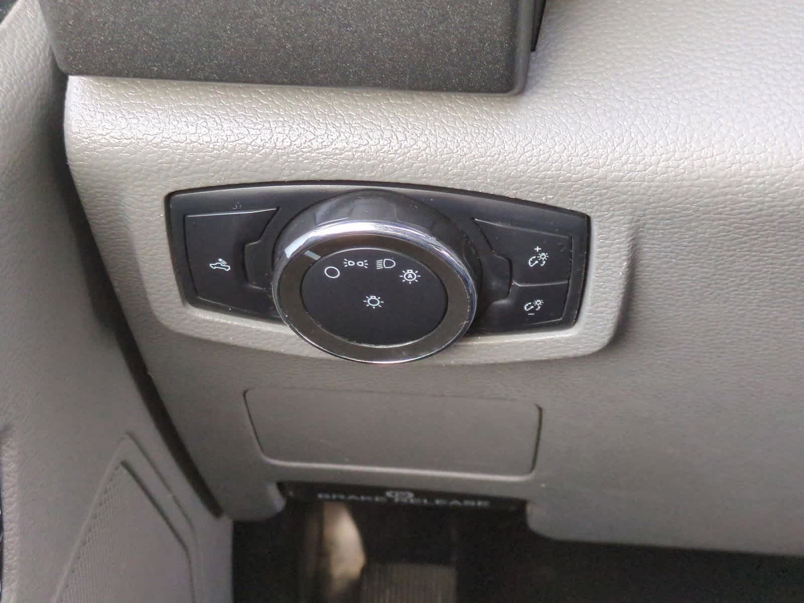 Thumbnail: 2020 Ford Econoline - 27