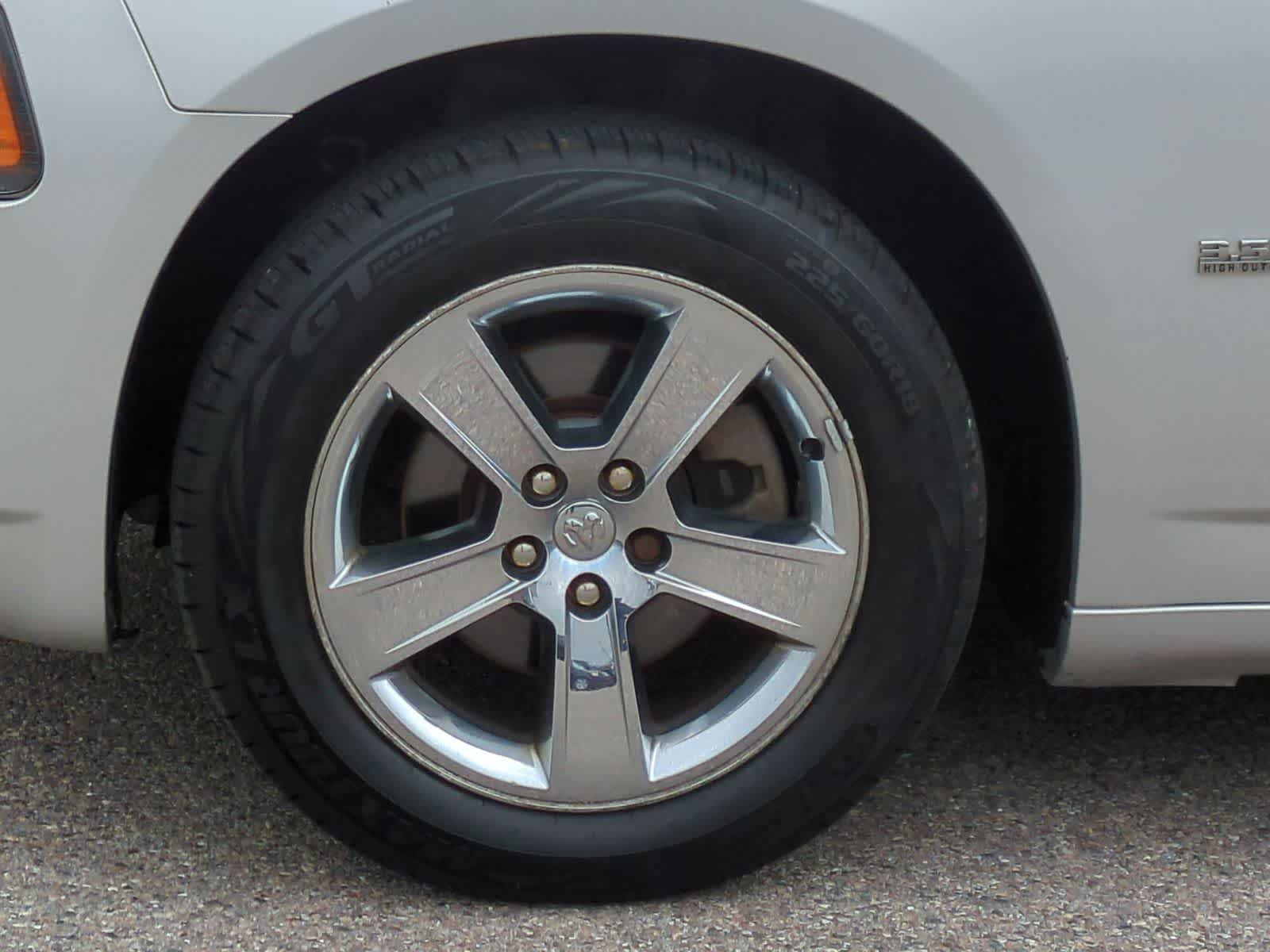 Thumbnail: 2010 Dodge Charger - 14