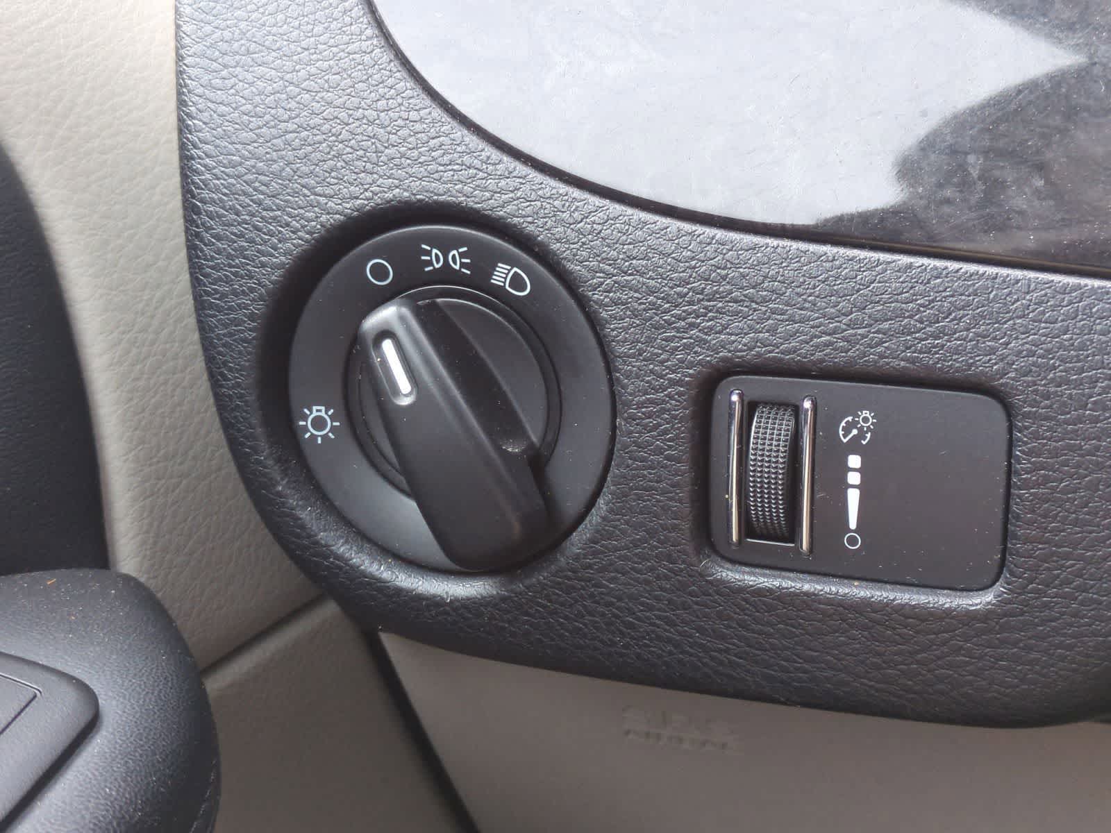 Thumbnail: 2013 Dodge Grand Caravan - 26