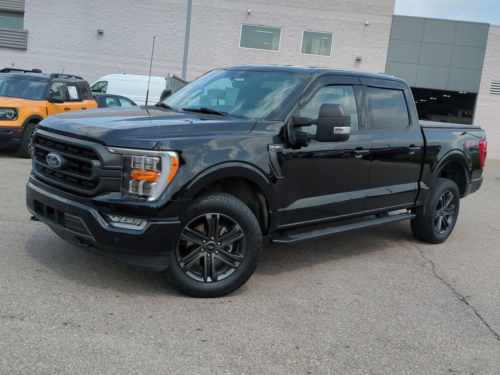 2022 Ford F-150 XLT Hero Image
