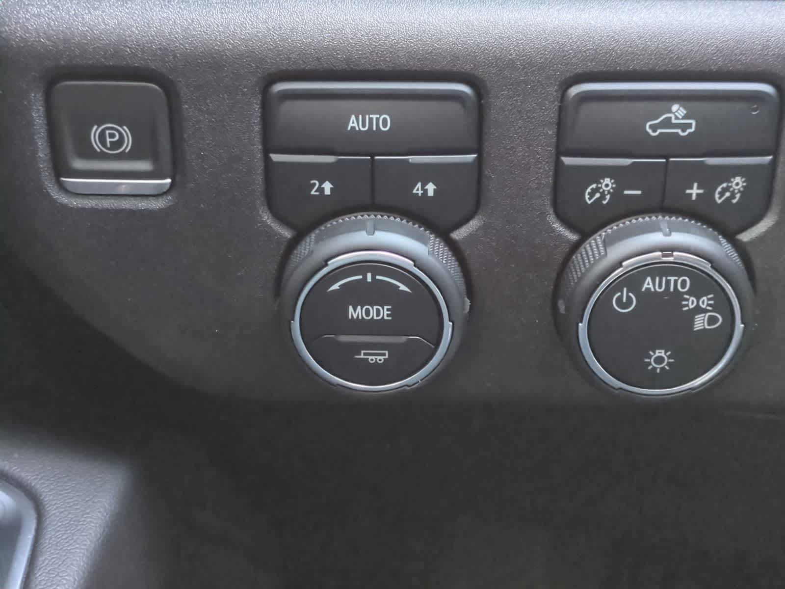 Thumbnail: 2022 Chevrolet Silverado 1500 - 29