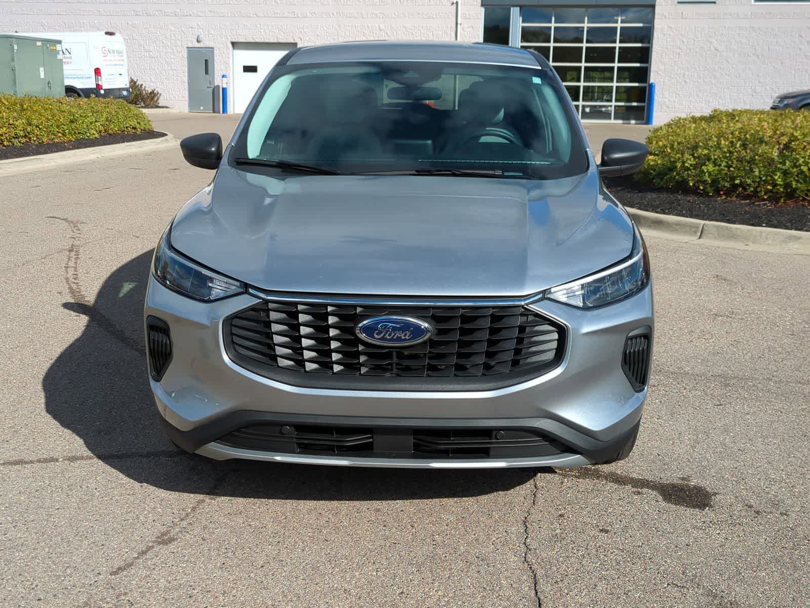 Thumbnail: 2023 Ford Escape - 3