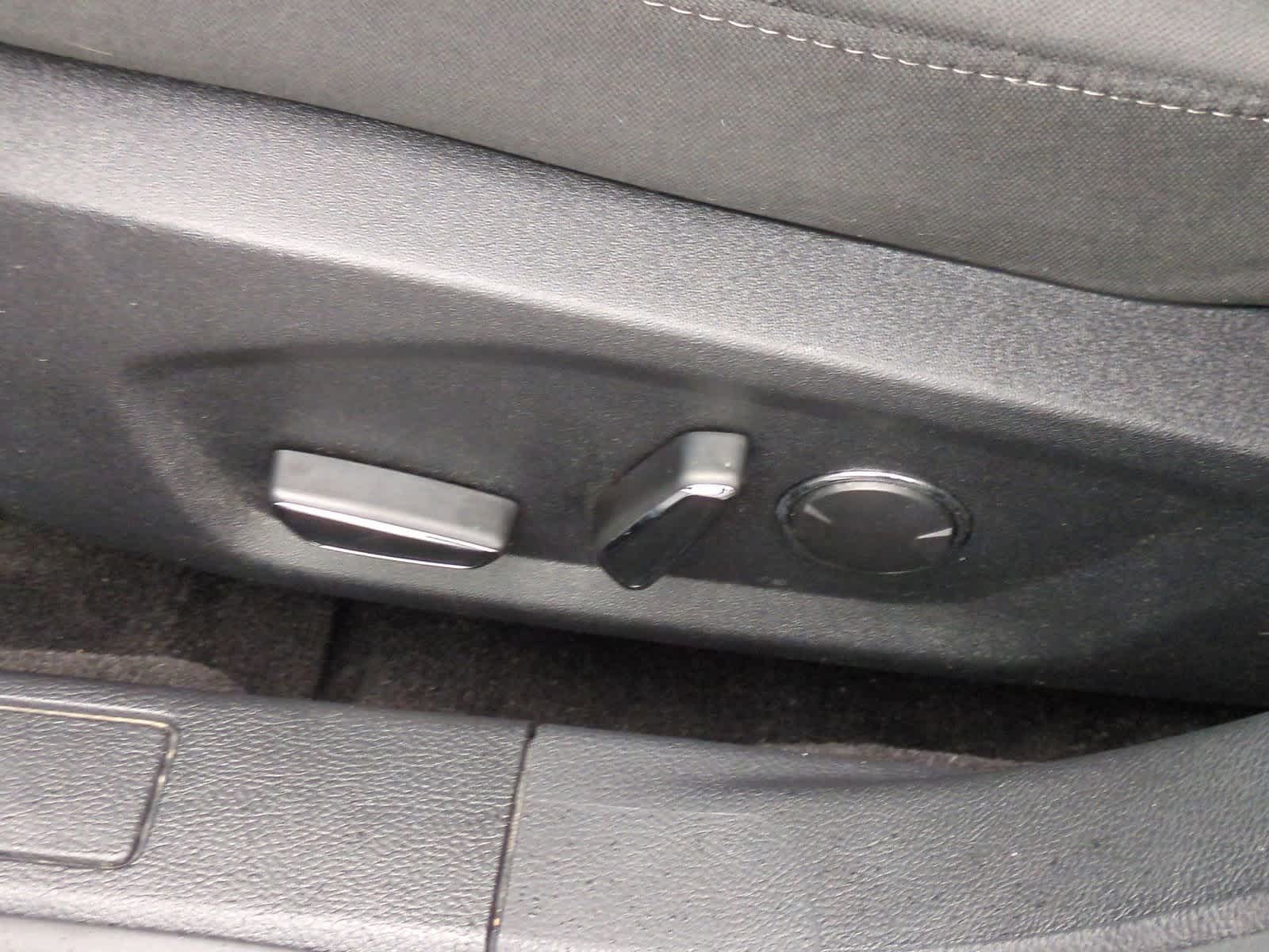 Thumbnail: 2019 Ford Fusion - 17