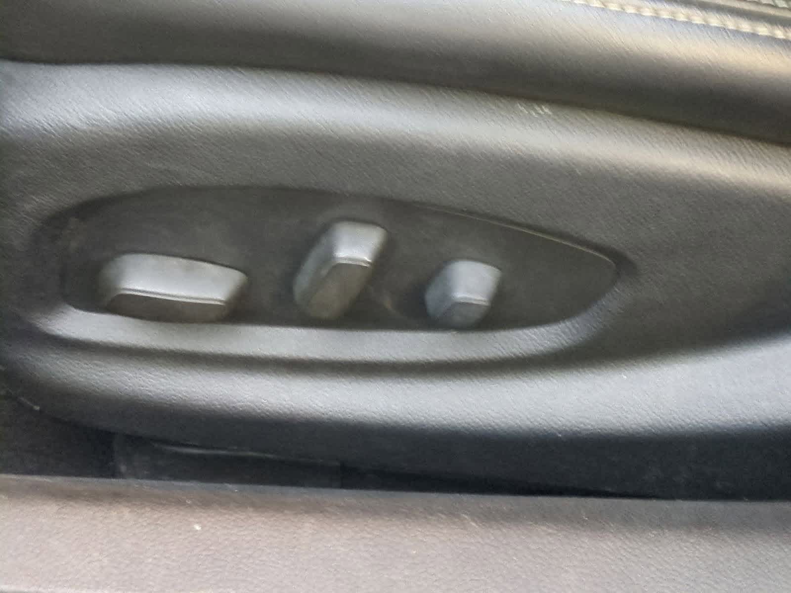 Thumbnail: 2013 Cadillac ATS - 17