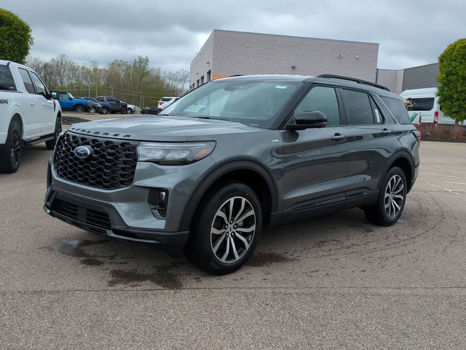 Thumbnail: 2026 Ford Explorer - 4