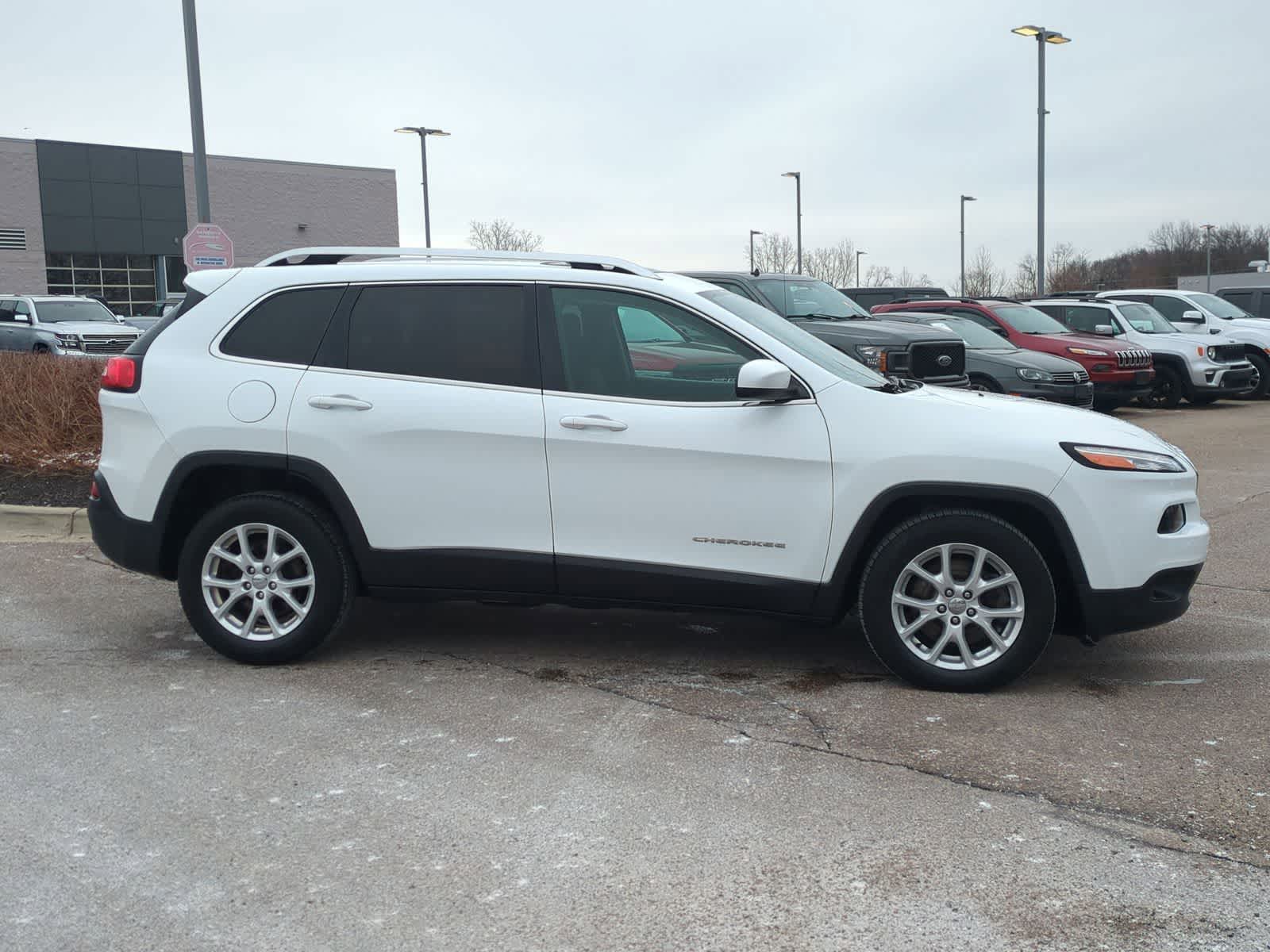 Thumbnail: 2014 Jeep Cherokee - 9