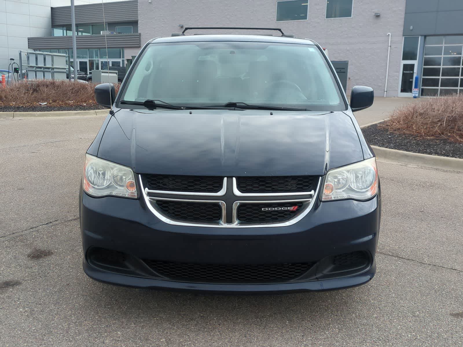 Thumbnail: 2013 Dodge Grand Caravan - 3