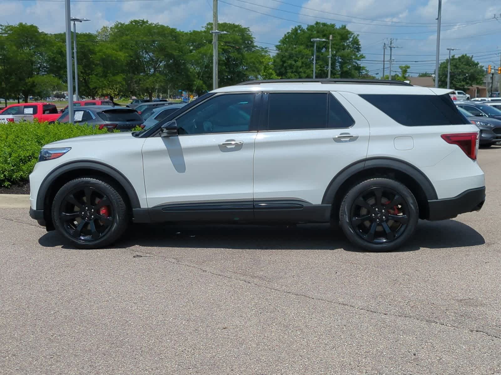 Thumbnail: 2021 Ford Explorer - 5