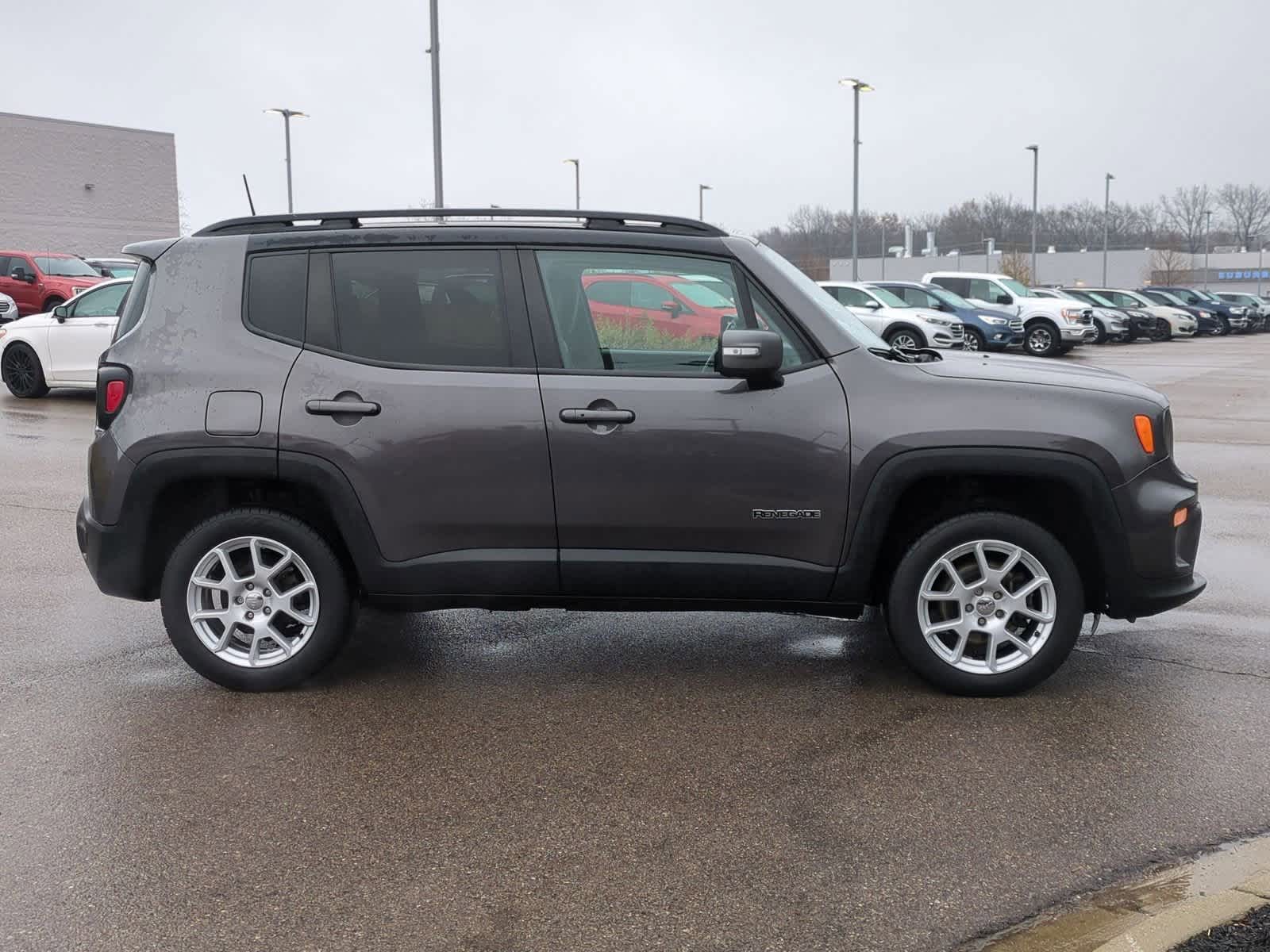 Thumbnail: 2021 Jeep Renegade - 9