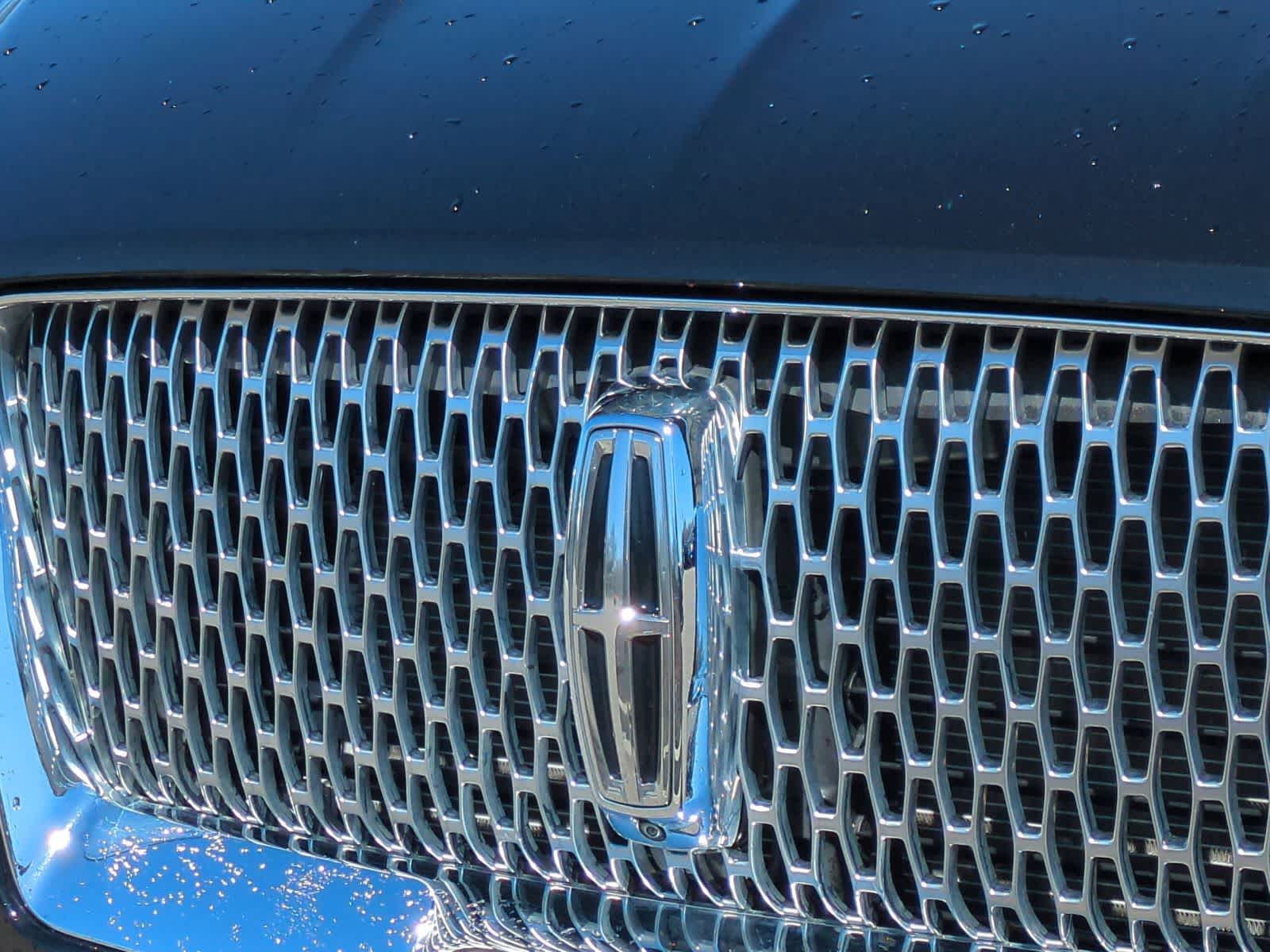 Thumbnail: 2021 Lincoln Navigator - 12