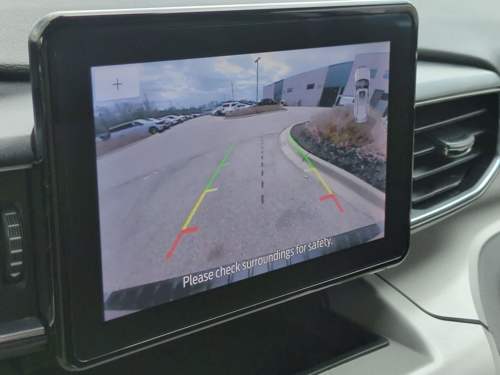 Thumbnail: 2024 Ford Explorer - 29