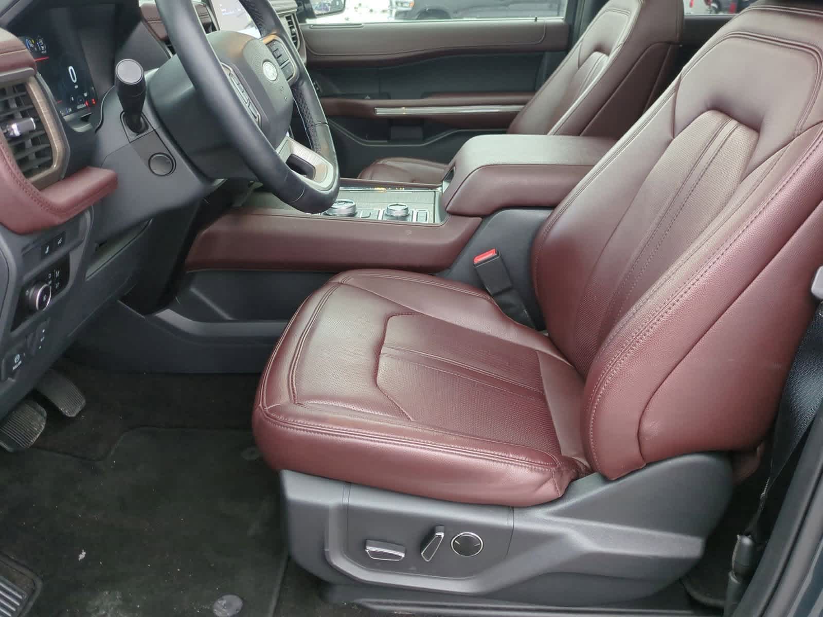 Thumbnail: 2023 Ford Expedition - 16