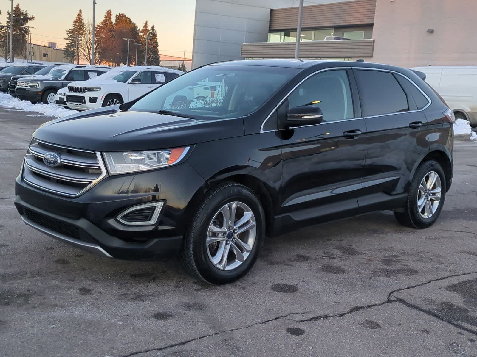 Thumbnail: 2016 Ford Edge - 4