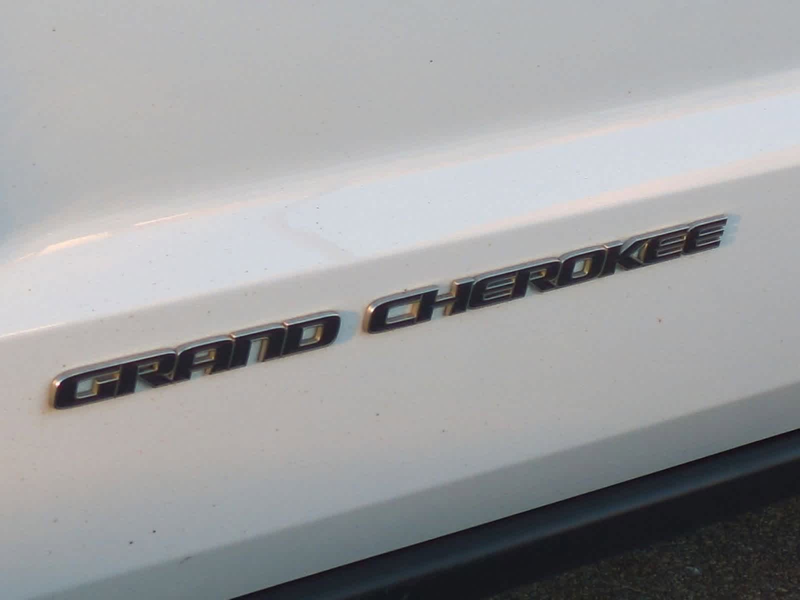 Thumbnail: 2020 Jeep Grand Cherokee - 13