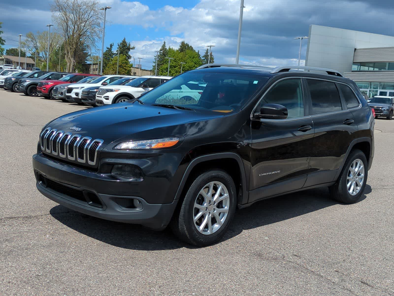 Thumbnail: 2016 Jeep Cherokee - 4