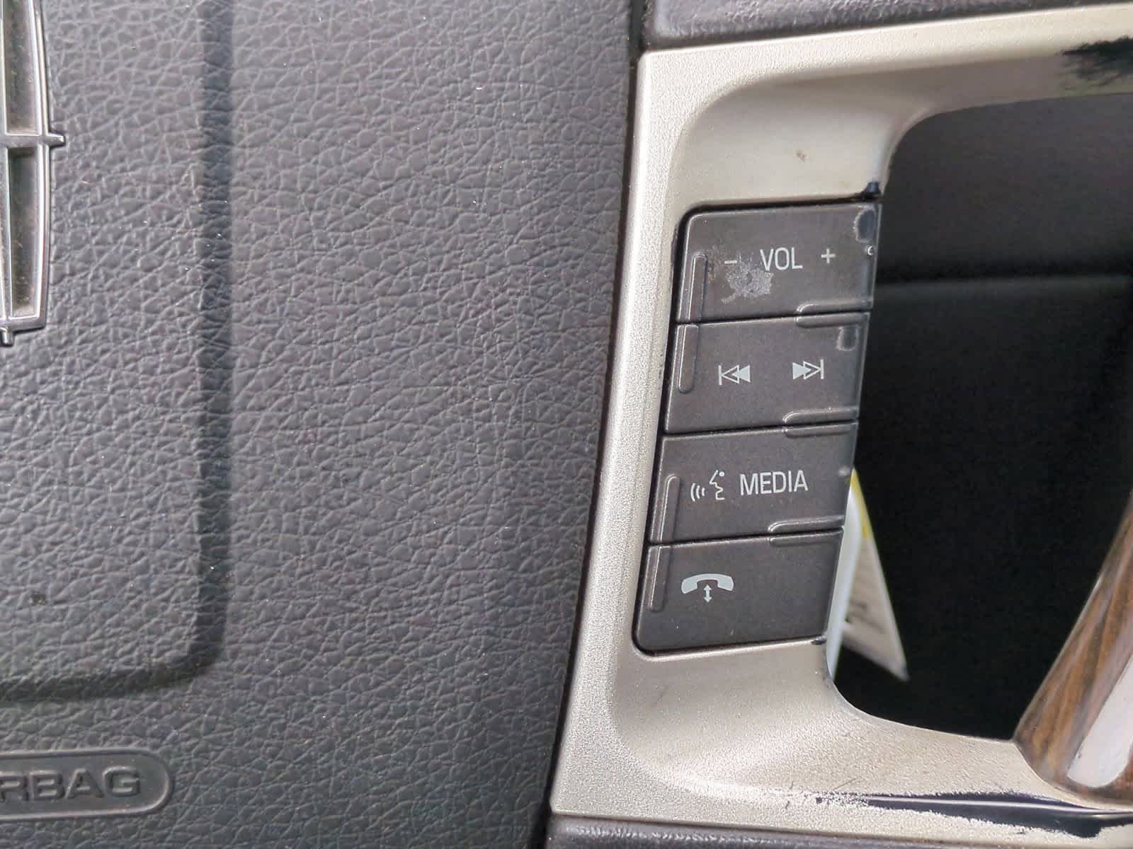 Thumbnail: 2009 Lincoln MKX - 26