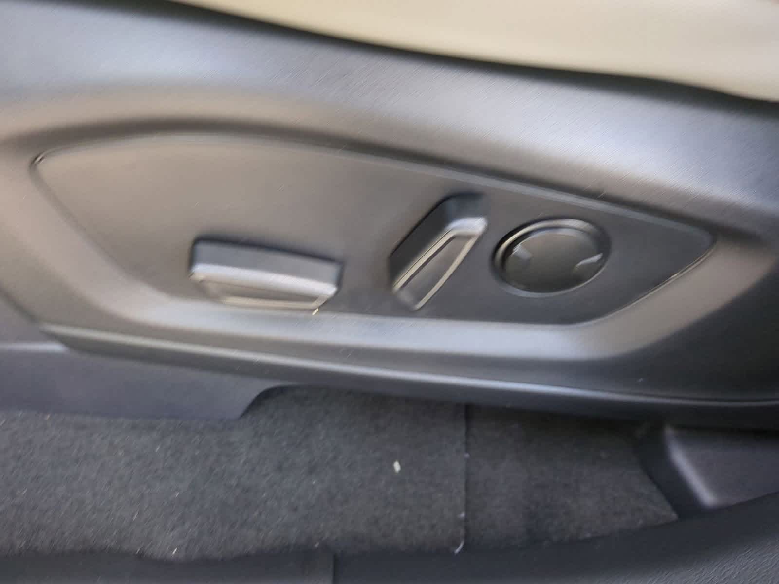 Thumbnail: 2026 Ford Explorer - 17