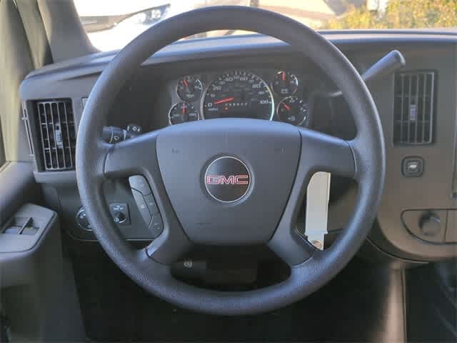 Thumbnail: 2009 GMC Savana - 20