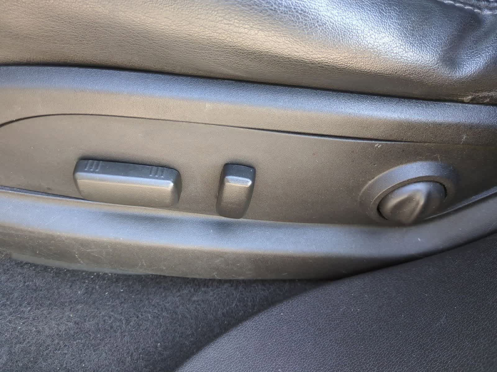 Thumbnail: 2015 GMC Acadia - 17