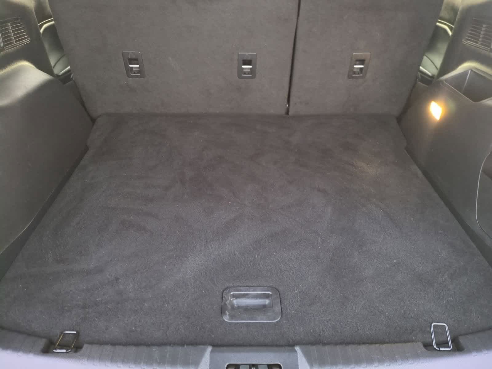 Thumbnail: 2016 Ford Edge - 33