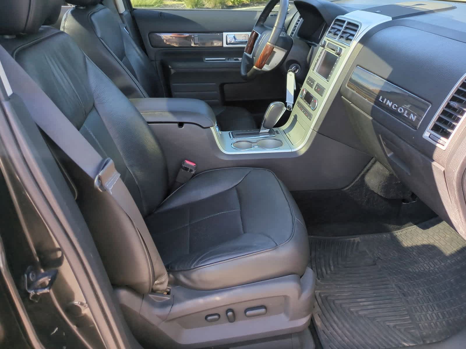 Thumbnail: 2010 Lincoln MKX - 23