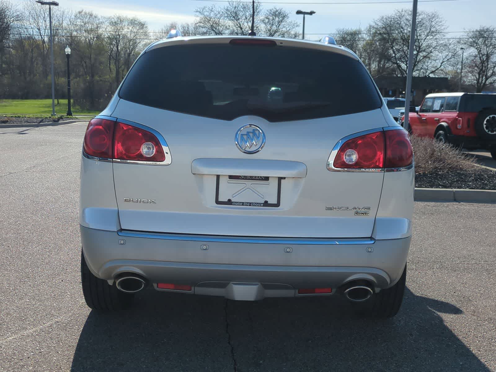 Thumbnail: 2010 Buick Enclave - 7