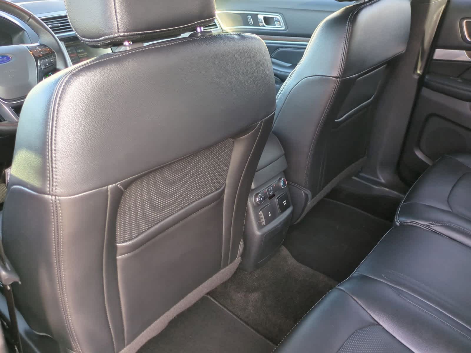 Thumbnail: 2016 Ford Explorer - 18