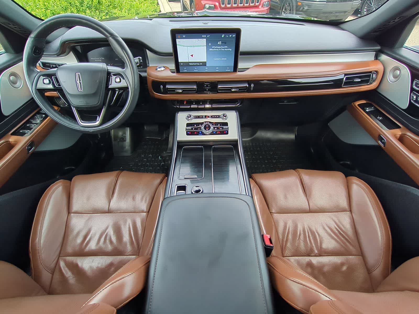Thumbnail: 2022 Lincoln Aviator - 15