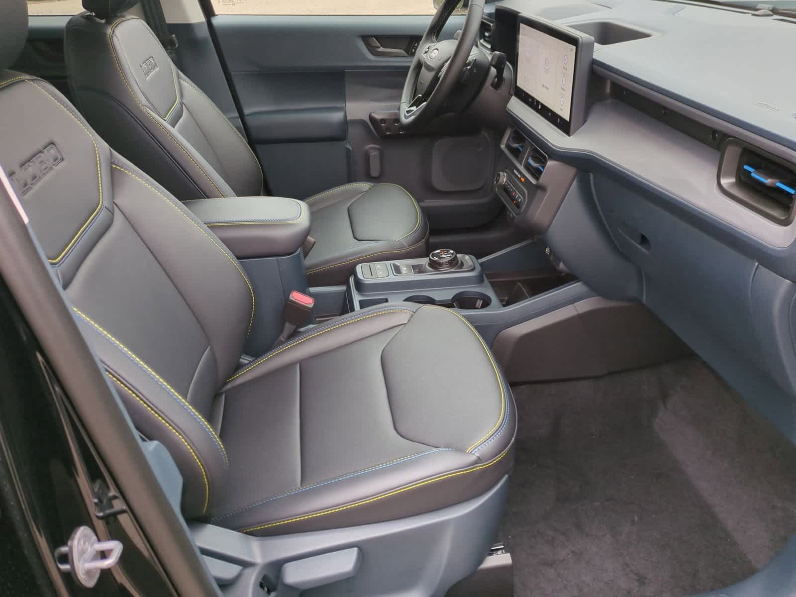 Thumbnail: 2025 Ford Maverick - 23