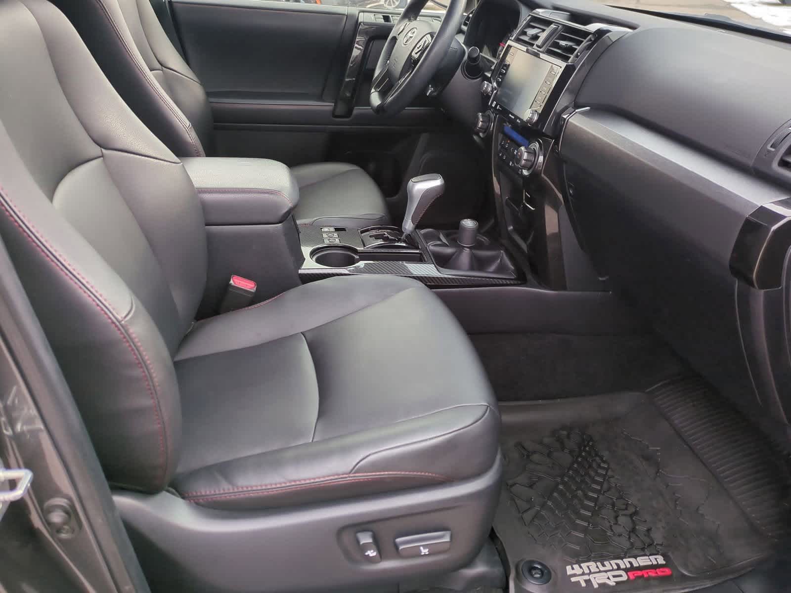 Thumbnail: 2022 Toyota 4Runner - 23