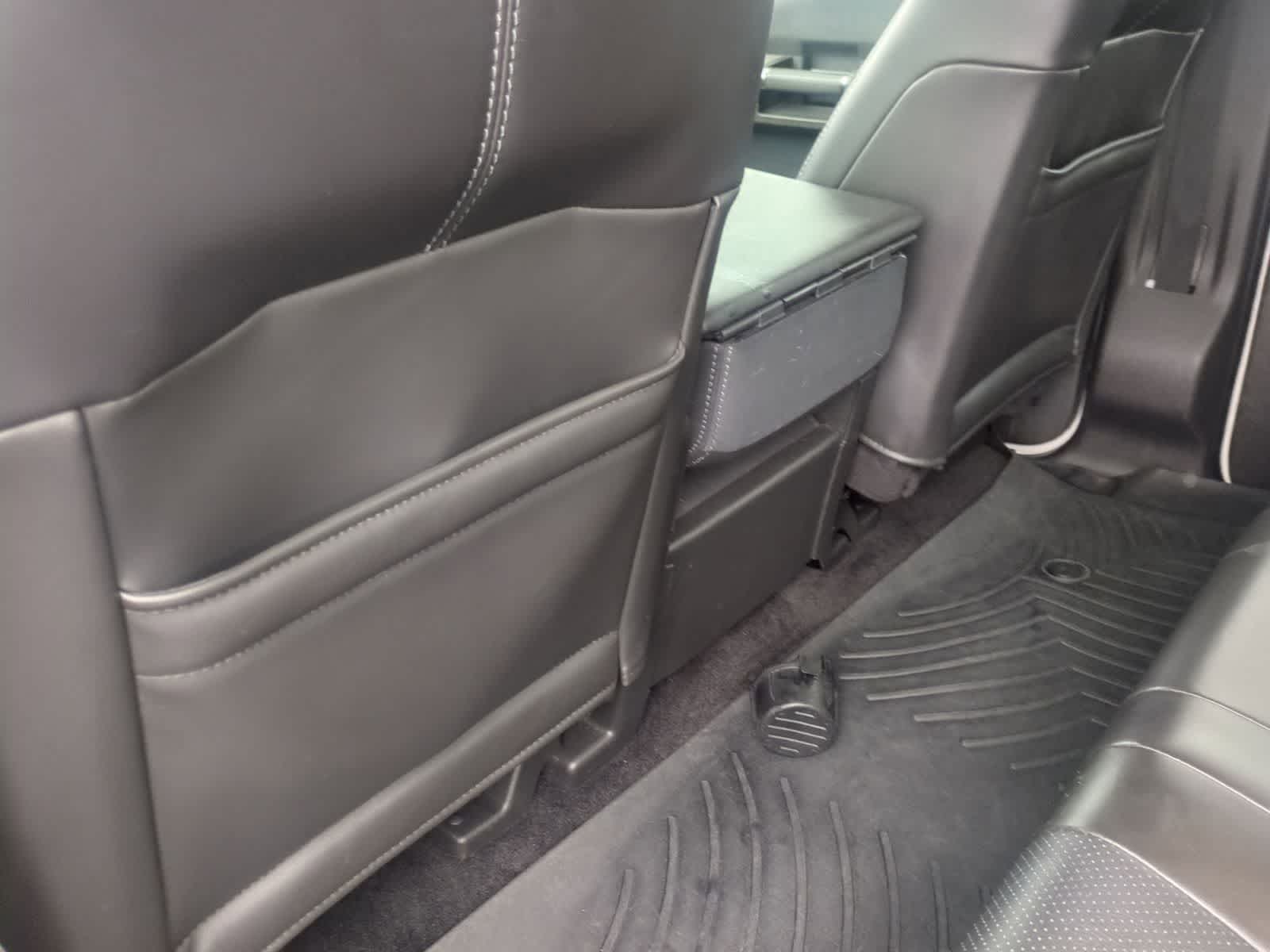 Thumbnail: 2011 Ford Econoline - 18