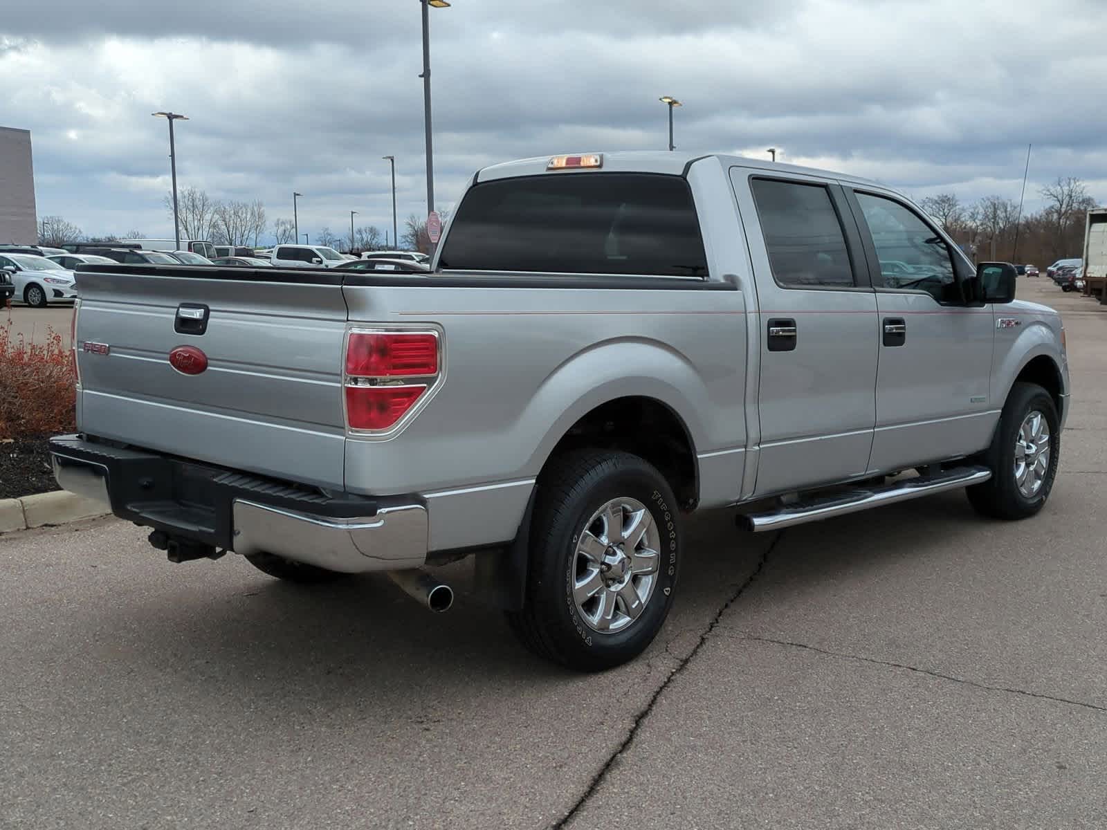 2013 Ford F-150 XLT 8