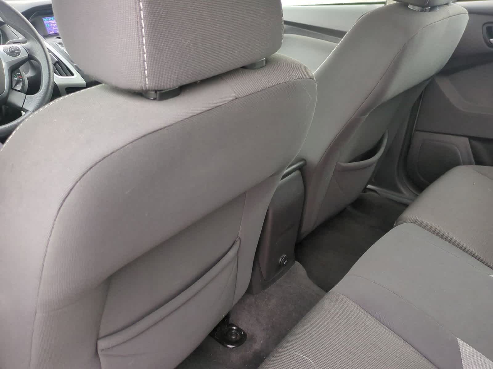 Thumbnail: 2013 Ford Focus - 18