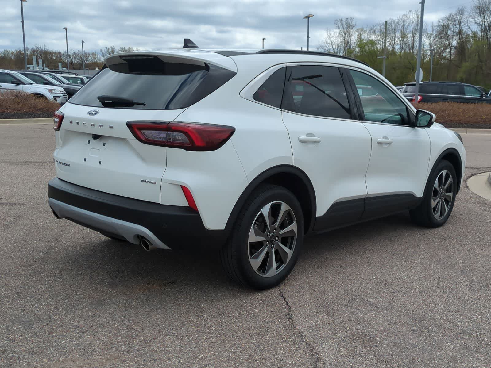 Thumbnail: 2023 Ford Escape - 8