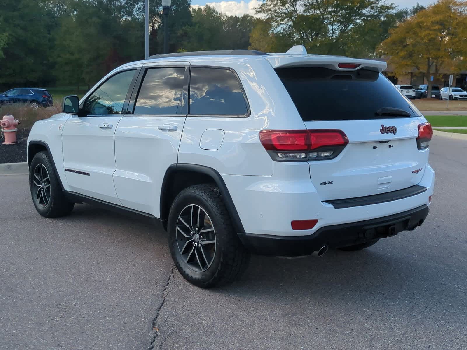 Thumbnail: 2017 Jeep Grand Cherokee - 6