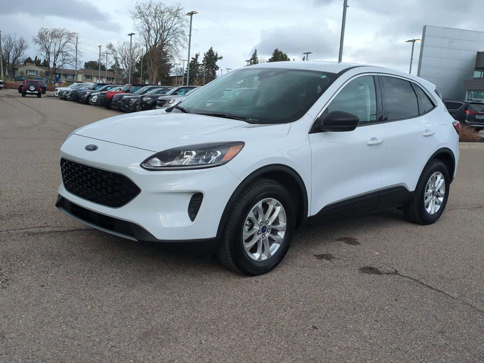 Thumbnail: 2022 Ford Escape - 4